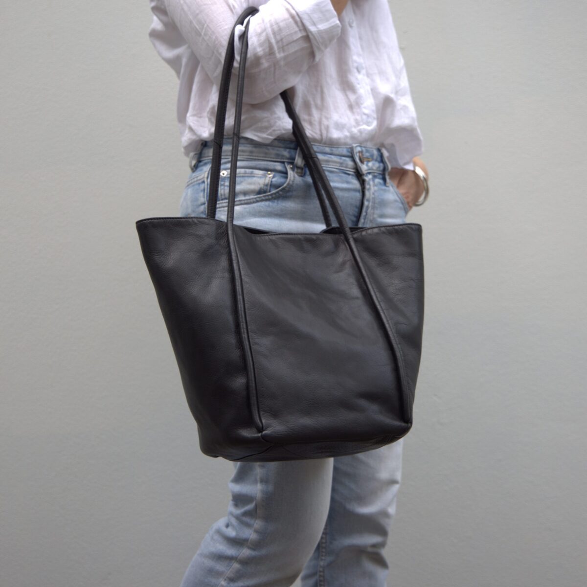 RH-4621 Sabina - Image 3
